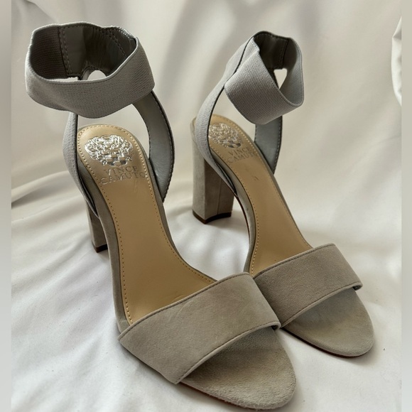 Vince Camuto heeled sandal - Picture 2 of 5